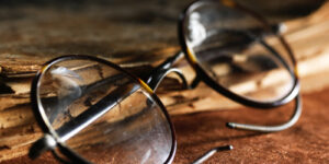 안경의 역사와 발견 및 종류